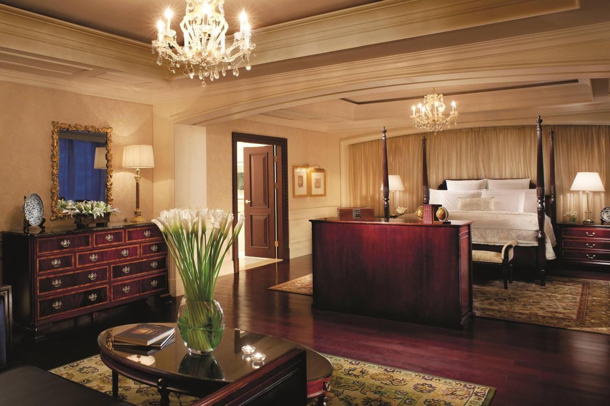 Hotel The Ritz-carlton 5*