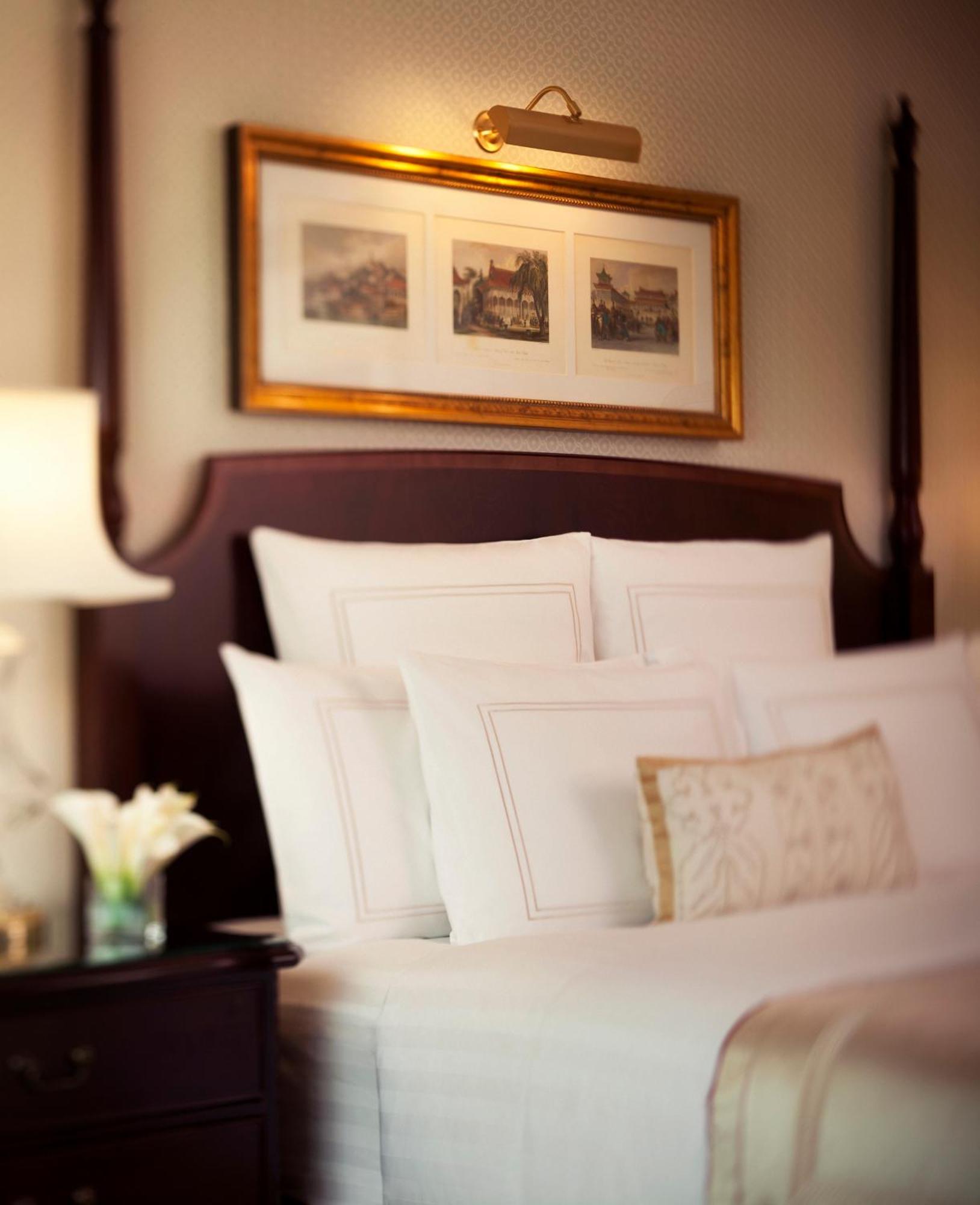 The Ritz-carlton Hotel 5*