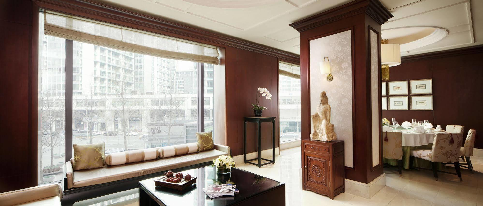 Hotel The Ritz-carlton 5*