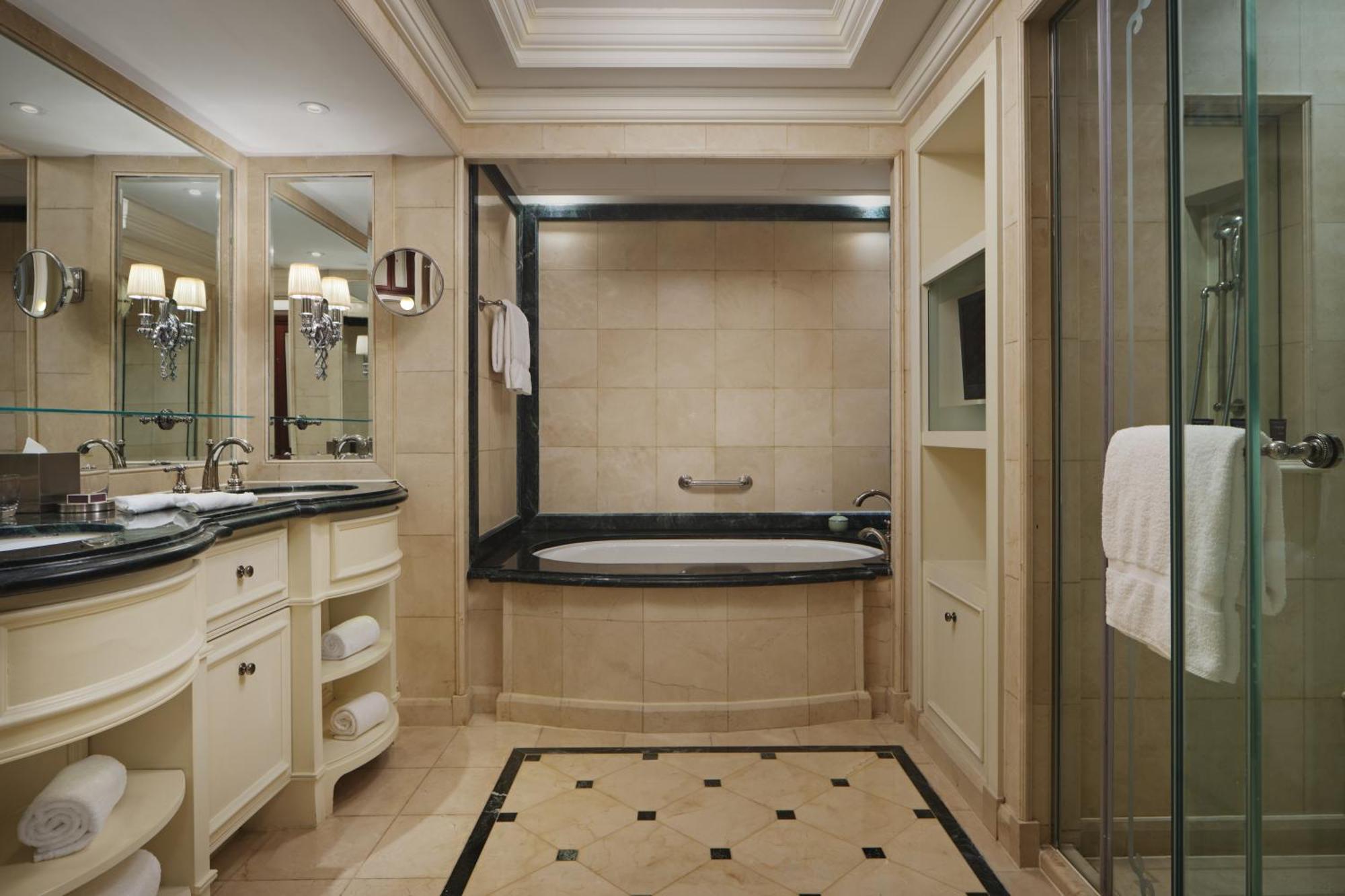 Hotel The Ritz-carlton