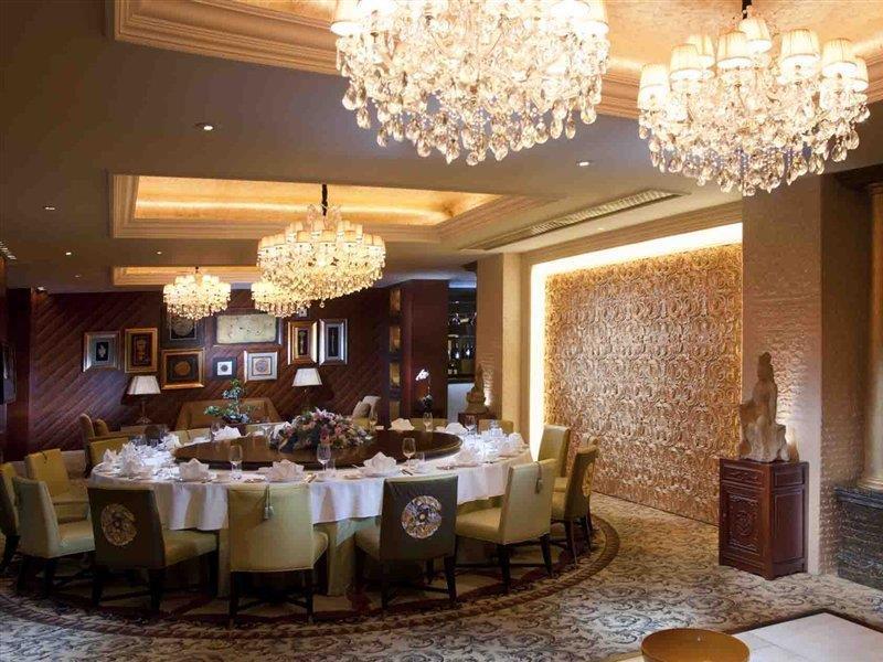 Hotel The Ritz-carlton 5*